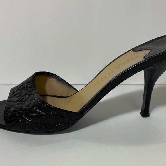 Chanel heel slide - Picture 1 of 6